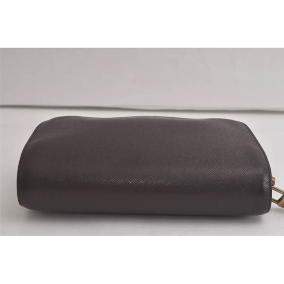Louis Vuitton Taiga Baikal Clutch Bag Brown LV Low-key Luxery Unisex Wristlet - Picture 6 of 16